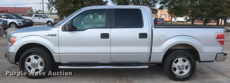 image for item HW9064 2013 Ford F150 XLT  SuperCrew pickup truck