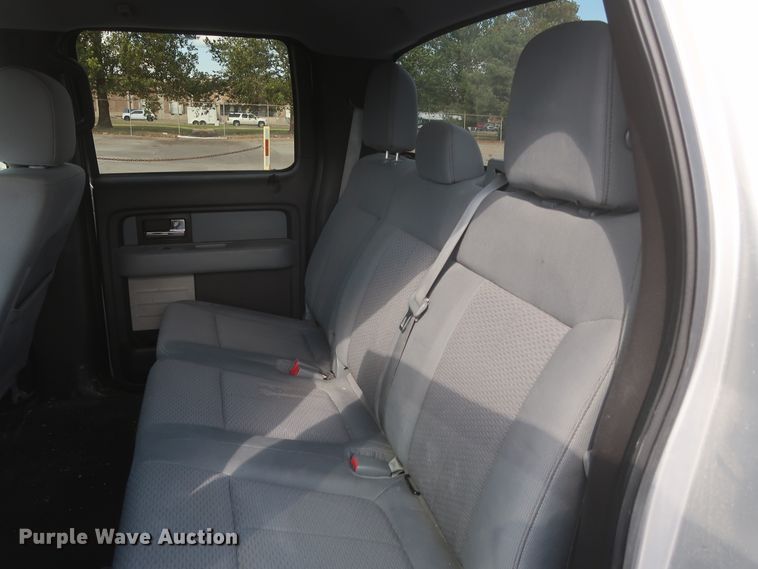 image for item HW9064 2013 Ford F150 XLT  SuperCrew pickup truck