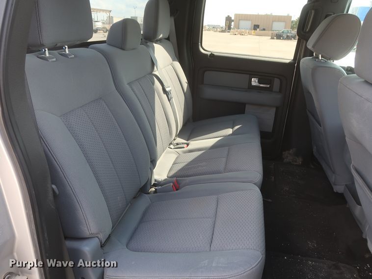 image for item HW9064 2013 Ford F150 XLT  SuperCrew pickup truck