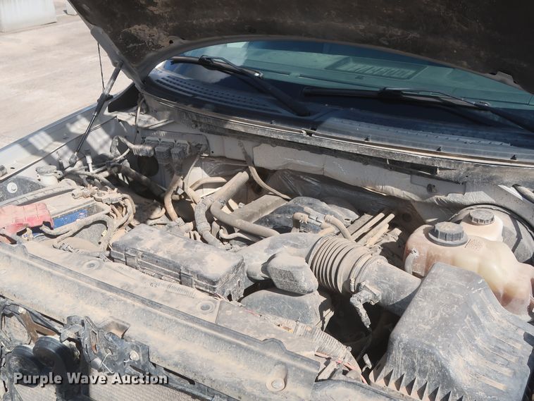 image for item HW9064 2013 Ford F150 XLT  SuperCrew pickup truck