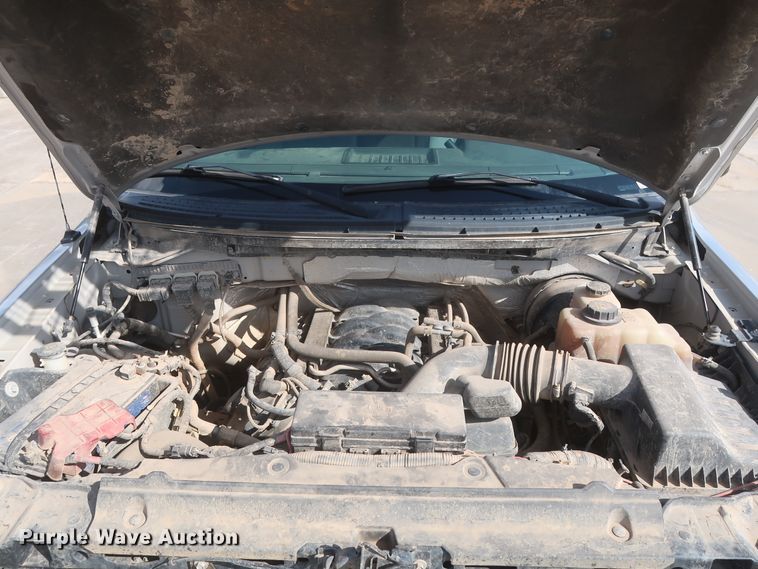 image for item HW9064 2013 Ford F150 XLT  SuperCrew pickup truck