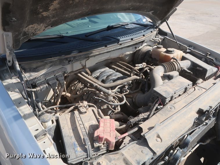 image for item HW9064 2013 Ford F150 XLT  SuperCrew pickup truck