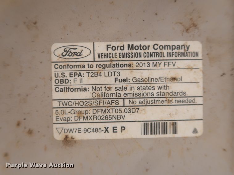 image for item HW9064 2013 Ford F150 XLT  SuperCrew pickup truck