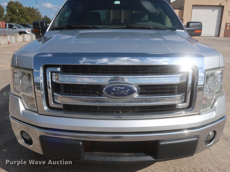 image for item HW9064 2013 Ford F150 XLT  SuperCrew pickup truck