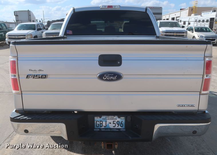 image for item HW9064 2013 Ford F150 XLT  SuperCrew pickup truck