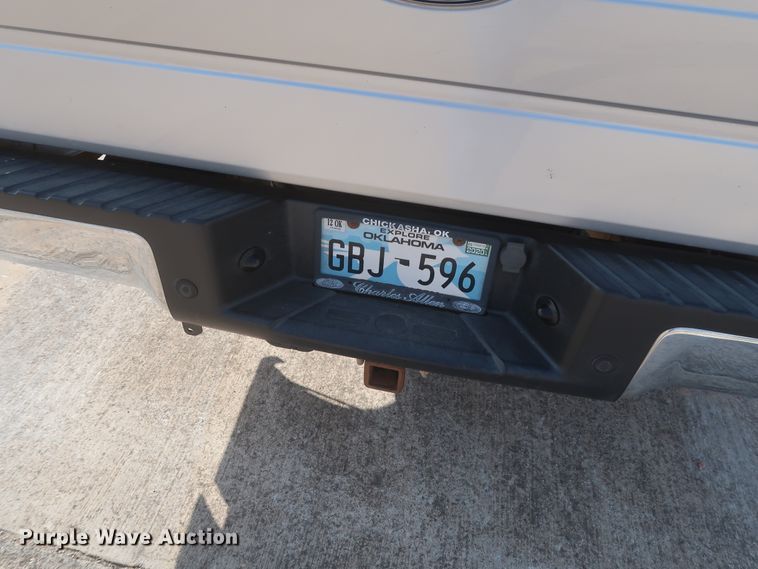 image for item HW9064 2013 Ford F150 XLT  SuperCrew pickup truck