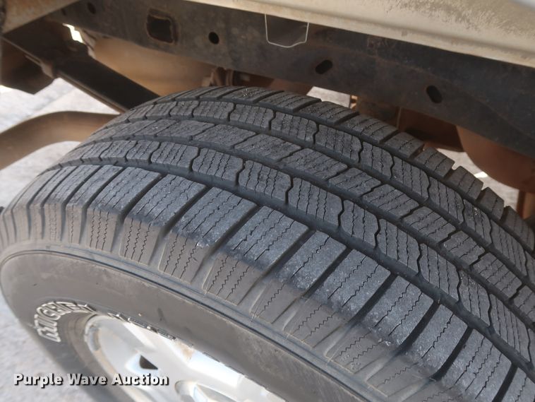 image for item HW9064 2013 Ford F150 XLT  SuperCrew pickup truck