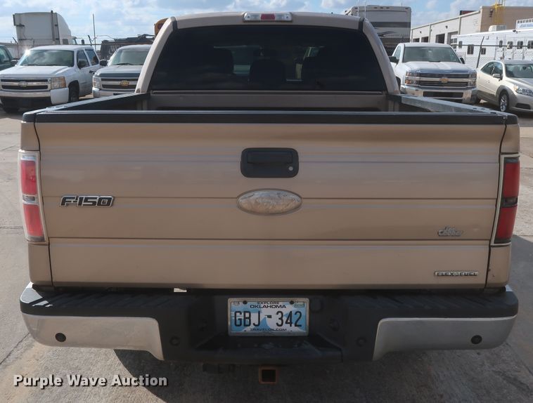 image for item HW9065 2011 Ford F150 XLT  SuperCrew pickup truck