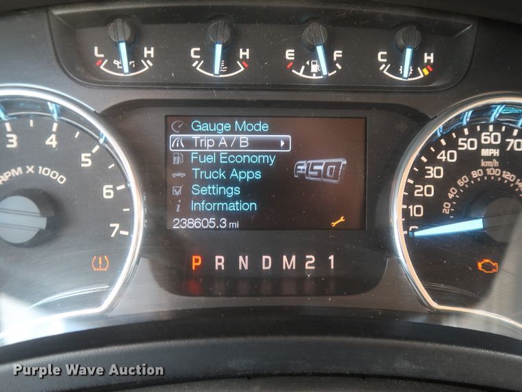 image for item HW9065 2011 Ford F150 XLT  SuperCrew pickup truck