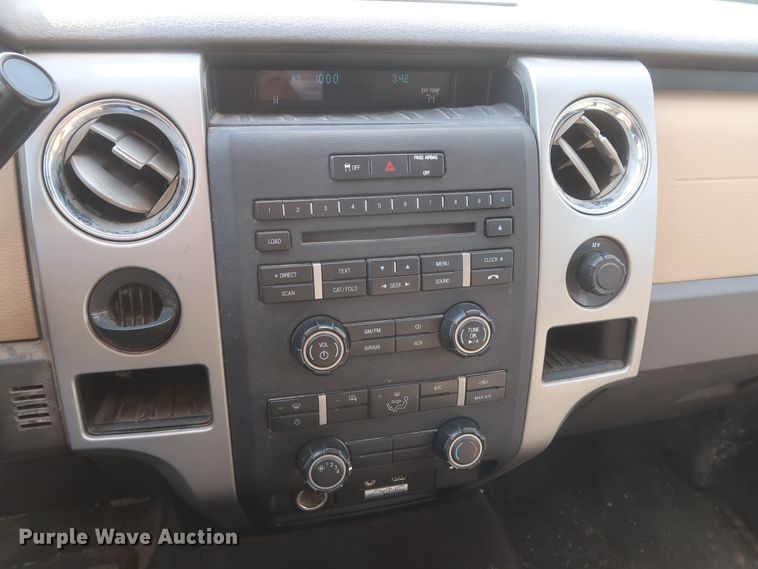 image for item HW9065 2011 Ford F150 XLT  SuperCrew pickup truck