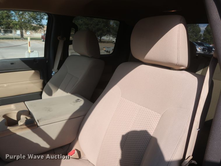 image for item HW9065 2011 Ford F150 XLT  SuperCrew pickup truck