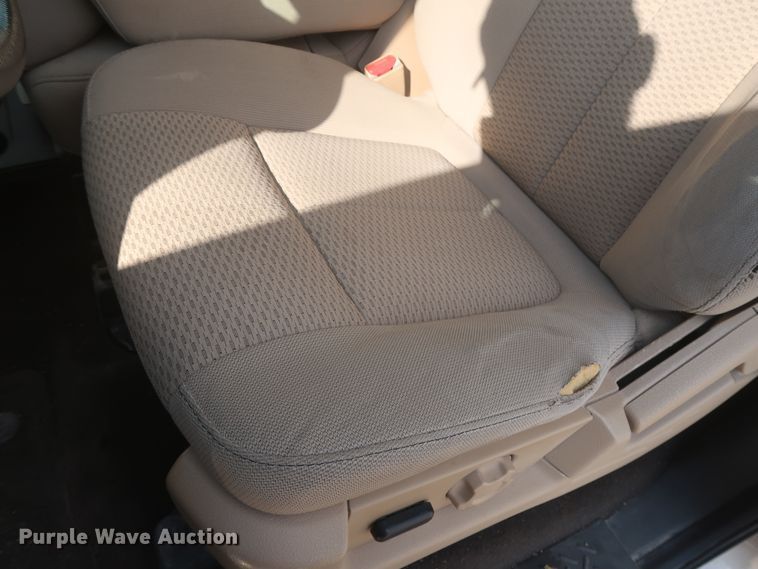 image for item HW9065 2011 Ford F150 XLT  SuperCrew pickup truck