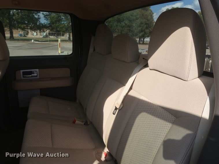 image for item HW9065 2011 Ford F150 XLT  SuperCrew pickup truck