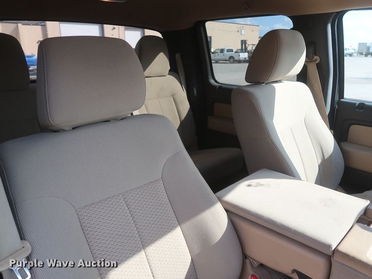 image for item HW9065 2011 Ford F150 XLT  SuperCrew pickup truck