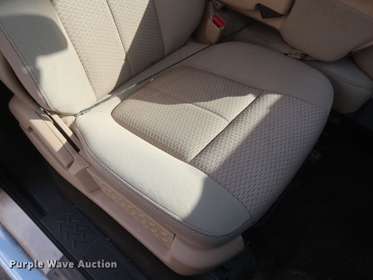 image for item HW9065 2011 Ford F150 XLT  SuperCrew pickup truck