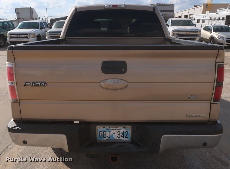 image for item HW9065 2011 Ford F150 XLT  SuperCrew pickup truck