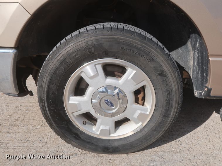 image for item HW9065 2011 Ford F150 XLT  SuperCrew pickup truck