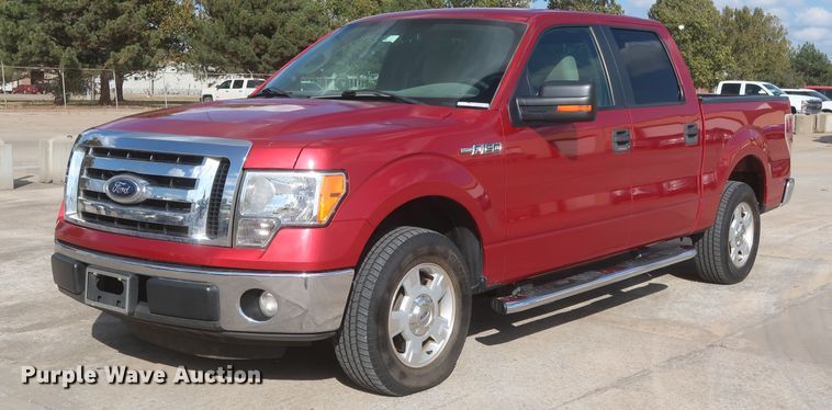 image for item HW9066 2012 Ford F150 XLT  SuperCrew pickup truck