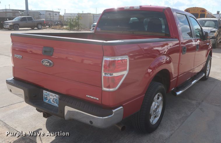 image for item HW9066 2012 Ford F150 XLT  SuperCrew pickup truck