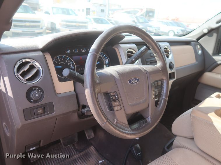 image for item HW9066 2012 Ford F150 XLT  SuperCrew pickup truck