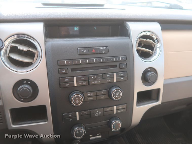 image for item HW9066 2012 Ford F150 XLT  SuperCrew pickup truck