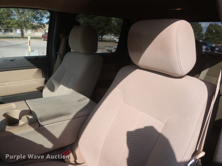 image for item HW9066 2012 Ford F150 XLT  SuperCrew pickup truck