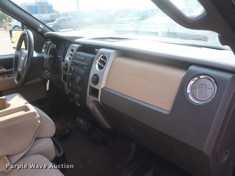 image for item HW9066 2012 Ford F150 XLT  SuperCrew pickup truck