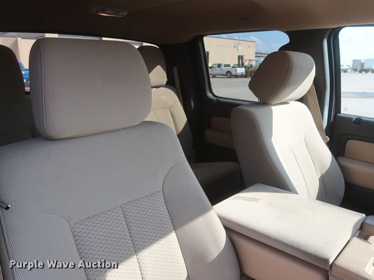 image for item HW9066 2012 Ford F150 XLT  SuperCrew pickup truck