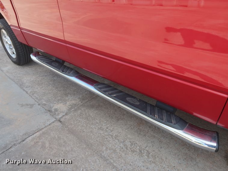 image for item HW9066 2012 Ford F150 XLT  SuperCrew pickup truck