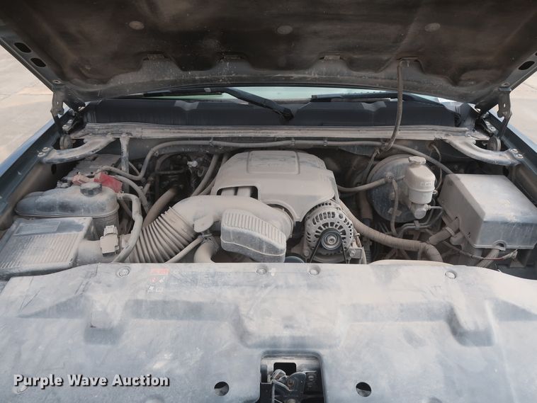 image for item HW9067 2012 Chevrolet Silverado 1500 LT  Crew Cab pickup truck