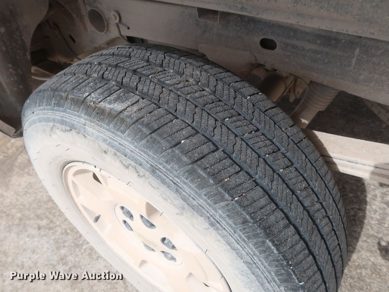 image for item HW9067 2012 Chevrolet Silverado 1500 LT  Crew Cab pickup truck