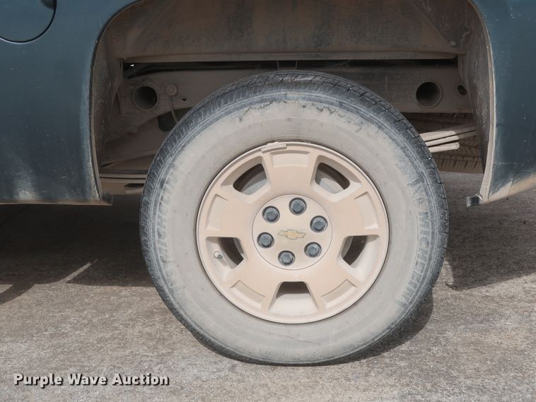 image for item HW9067 2012 Chevrolet Silverado 1500 LT  Crew Cab pickup truck