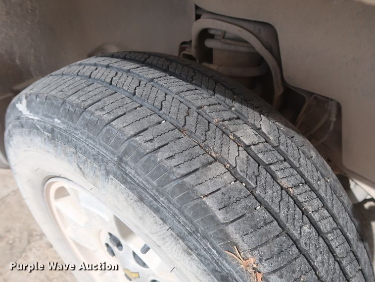 image for item HW9067 2012 Chevrolet Silverado 1500 LT  Crew Cab pickup truck