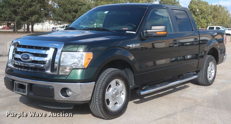 image for item HW9068 2012 Ford F150 XLT  SuperCrew pickup truck