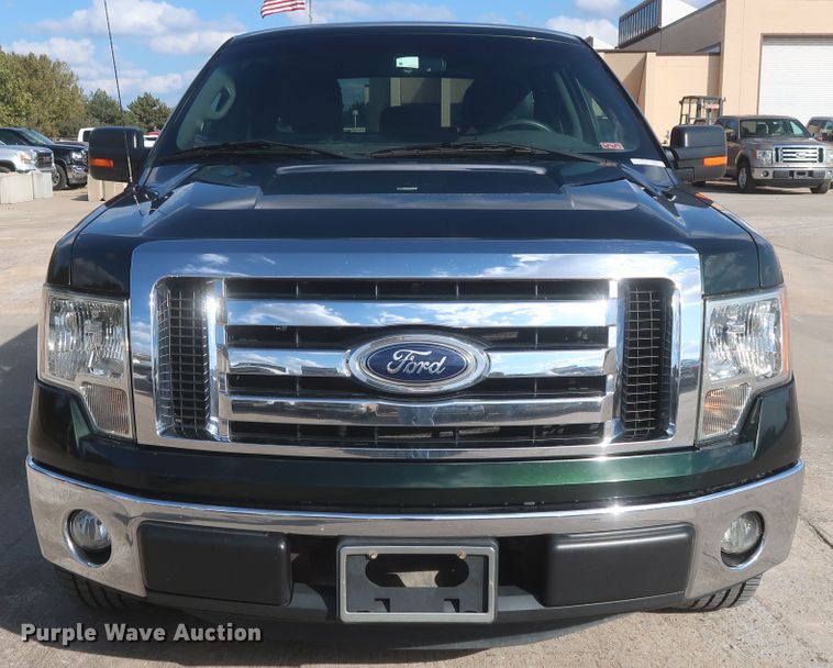 image for item HW9068 2012 Ford F150 XLT  SuperCrew pickup truck