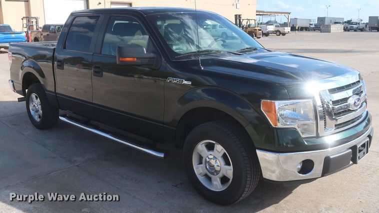 image for item HW9068 2012 Ford F150 XLT  SuperCrew pickup truck