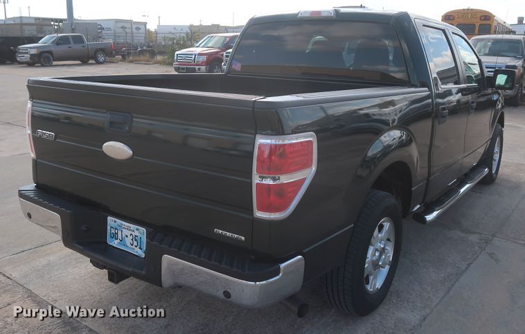 image for item HW9068 2012 Ford F150 XLT  SuperCrew pickup truck