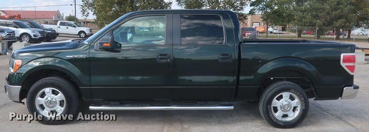 image for item HW9068 2012 Ford F150 XLT  SuperCrew pickup truck