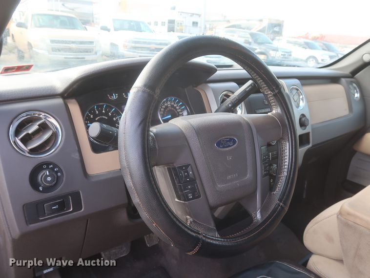 image for item HW9068 2012 Ford F150 XLT  SuperCrew pickup truck