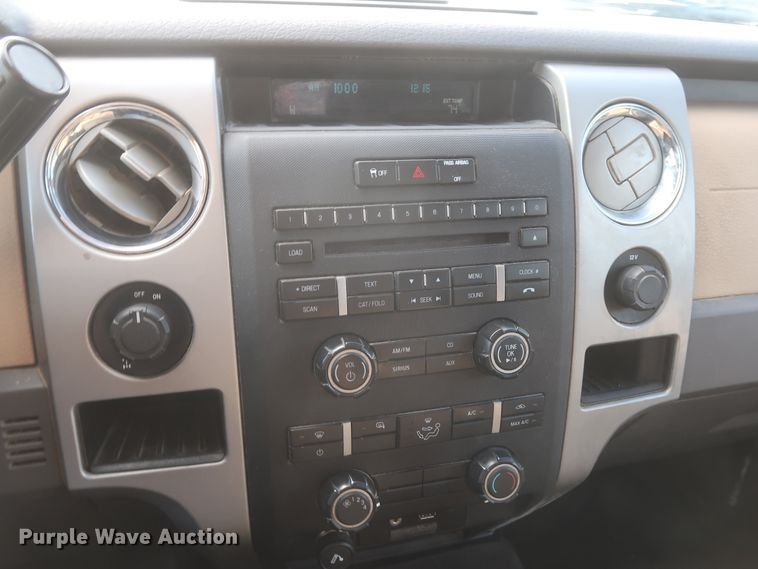 image for item HW9068 2012 Ford F150 XLT  SuperCrew pickup truck