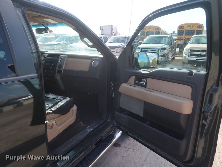 image for item HW9068 2012 Ford F150 XLT  SuperCrew pickup truck