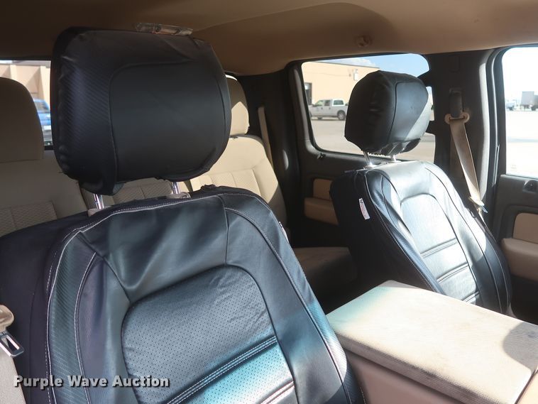 image for item HW9068 2012 Ford F150 XLT  SuperCrew pickup truck