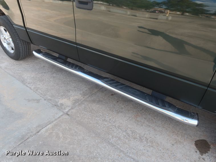 image for item HW9068 2012 Ford F150 XLT  SuperCrew pickup truck