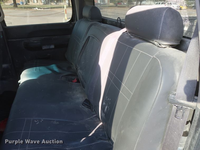 image for item HW9069 2012 Chevrolet Silverado 1500 LT  Crew Cab pickup truck