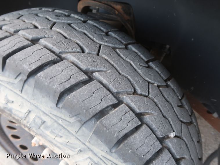 image for item HW9069 2012 Chevrolet Silverado 1500 LT  Crew Cab pickup truck