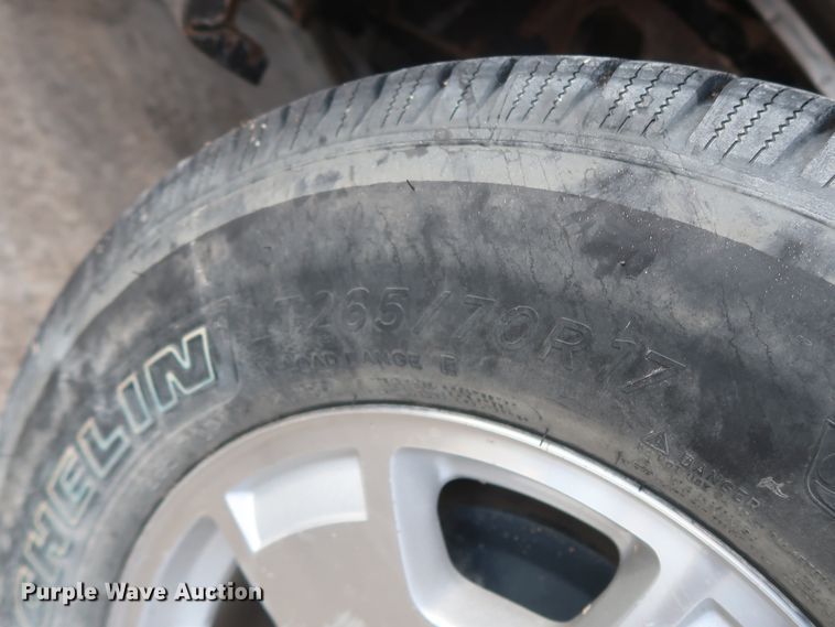 image for item HW9069 2012 Chevrolet Silverado 1500 LT  Crew Cab pickup truck