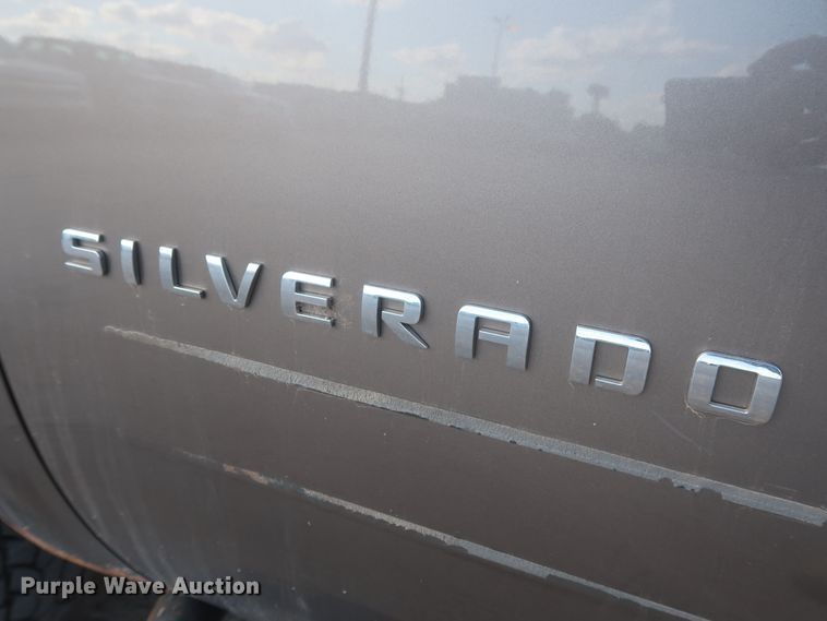 image for item HW9069 2012 Chevrolet Silverado 1500 LT  Crew Cab pickup truck