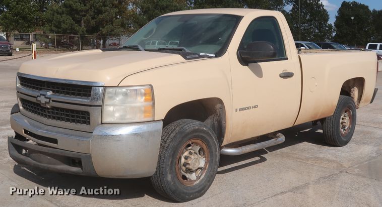 image for item HW9071 2007 Chevrolet Silverado 2500HD  pickup truck