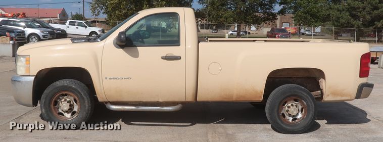 image for item HW9071 2007 Chevrolet Silverado 2500HD  pickup truck