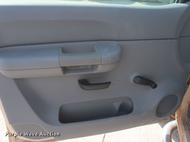 image for item HW9071 2007 Chevrolet Silverado 2500HD  pickup truck